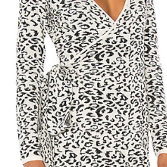 NWT LOVERS + FRIENDS Merida Wrap Sweater Dress - Picture 5 of 6